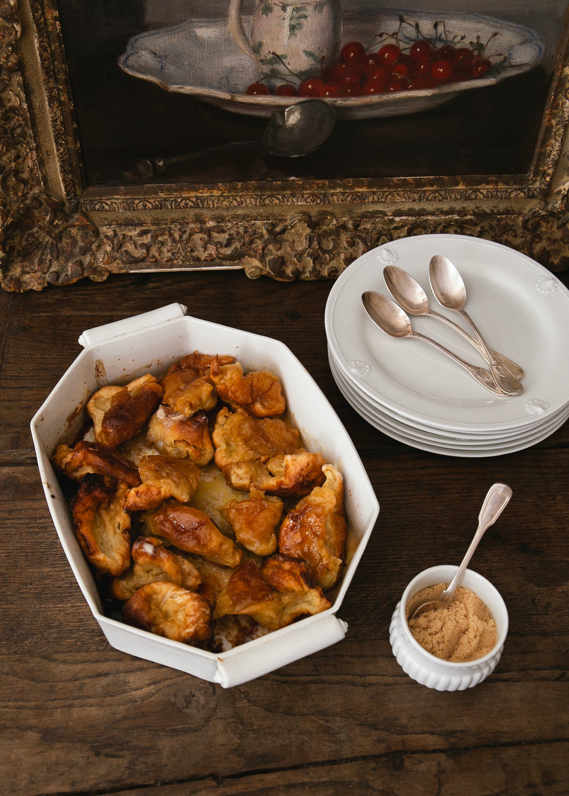 Coffret de 6 assiettes à dîner Saint Jacques et 6 assiettes à dessert Saint Jacques en porcelaine banche