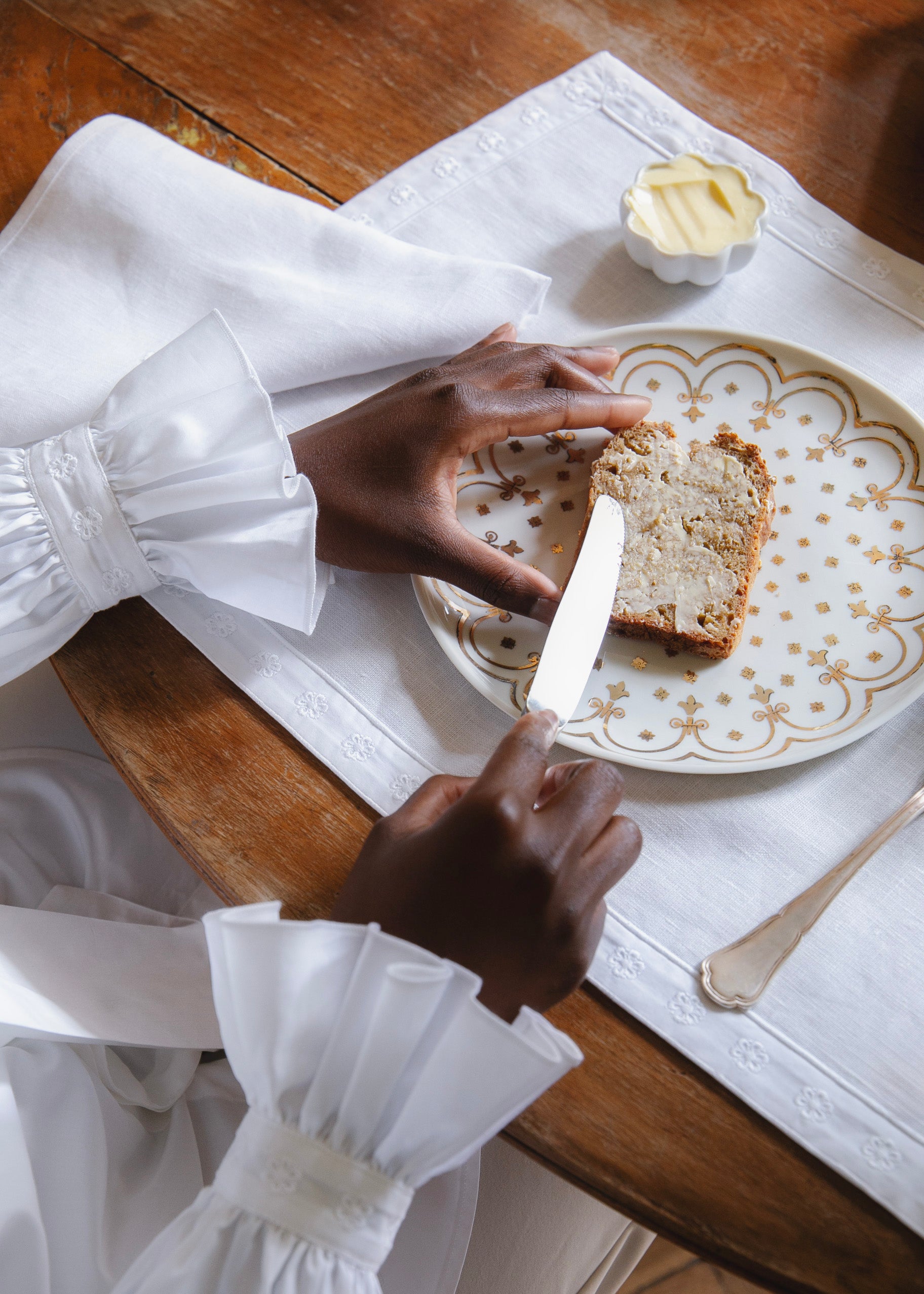 Assiette Bourrienne x Alix D. Reynis en porcelaine blanche