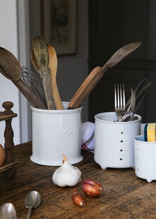 White porcelain cutlery drainer