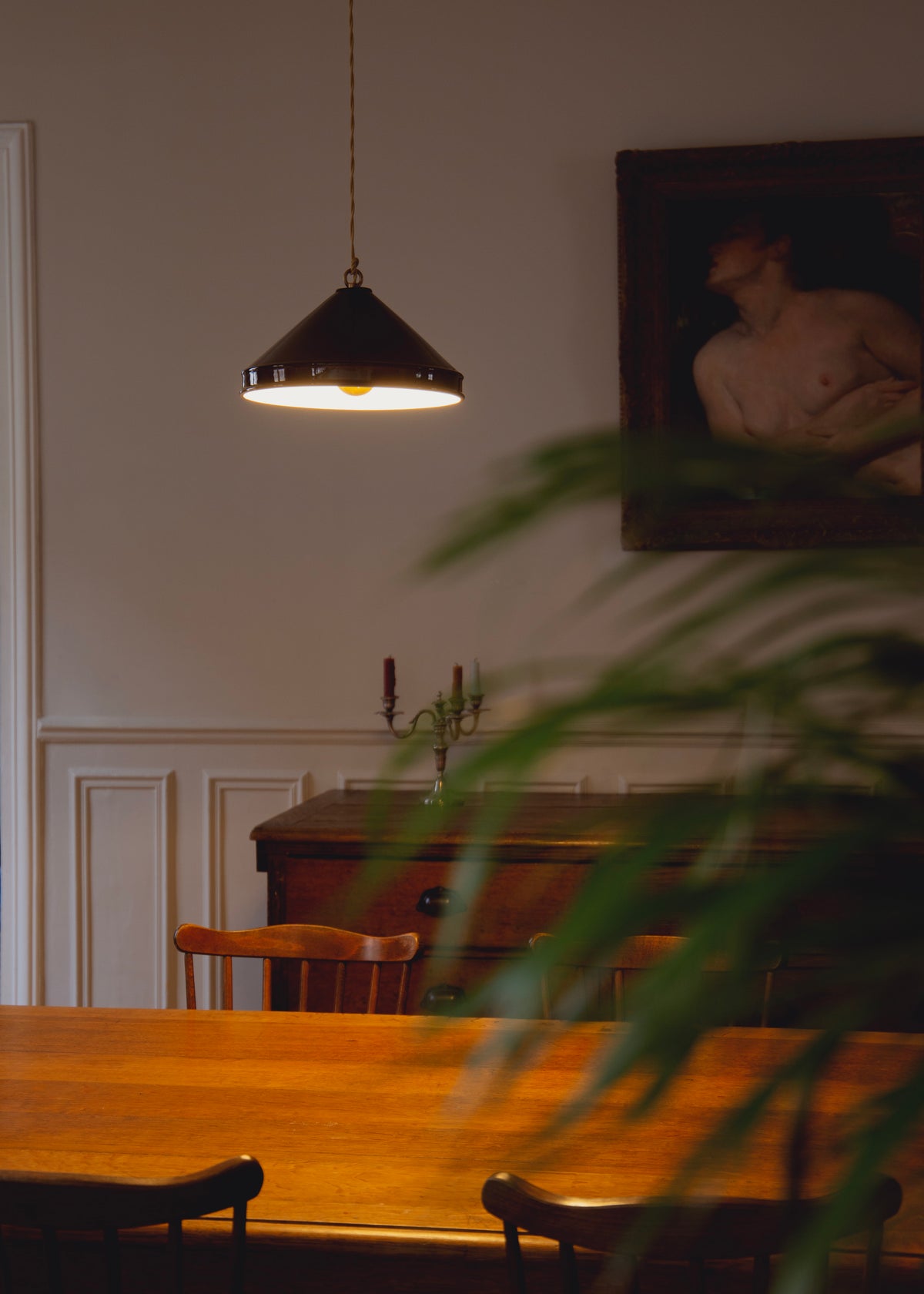 Grande suspension en porcelaine noire Behor