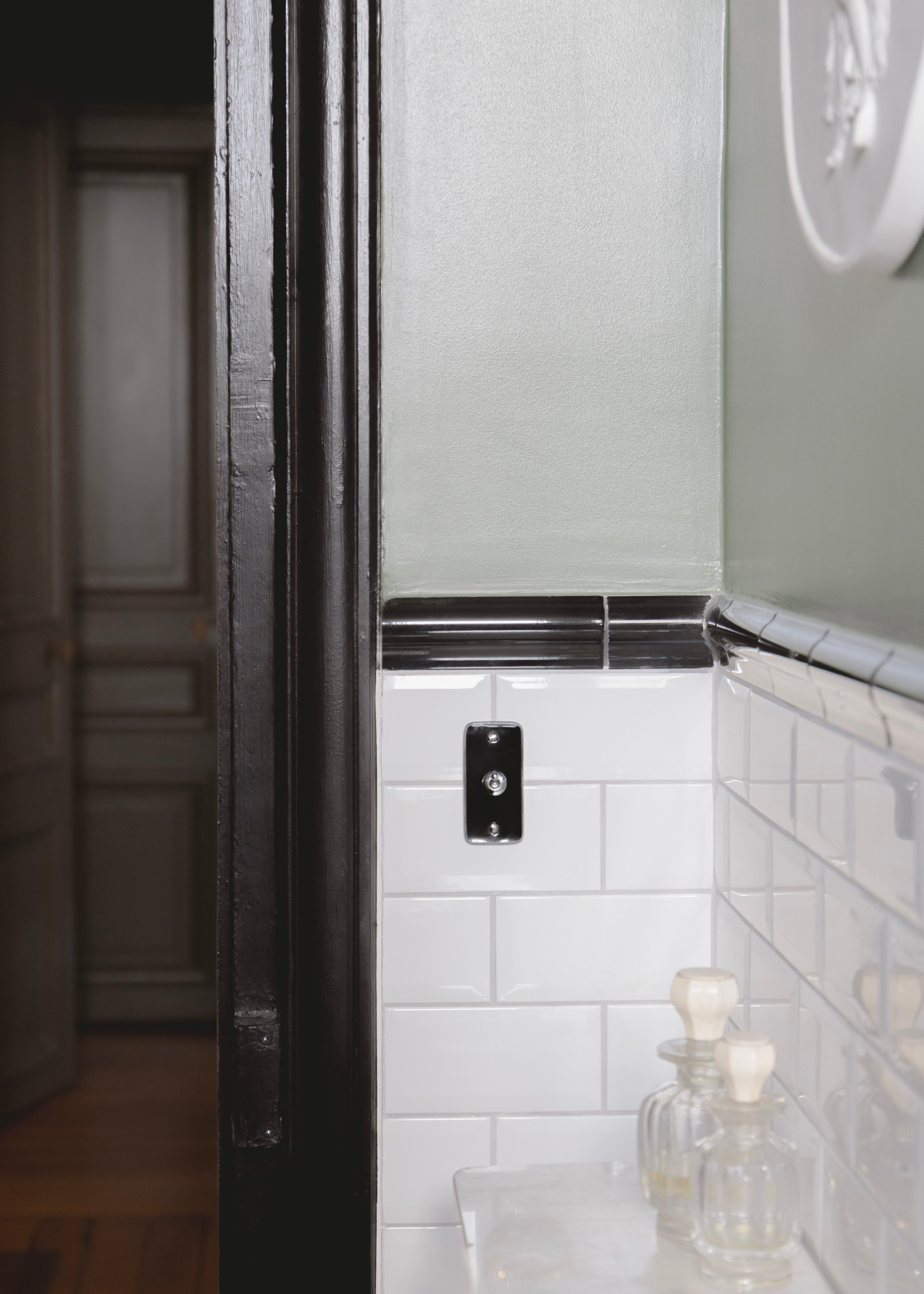 Interrupteur ADR x HI Simple en Porcelaine Noire