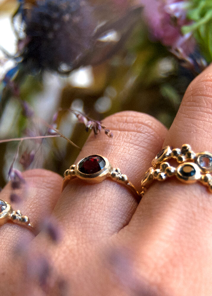 Joséphine Silver-gilt and garnet ring