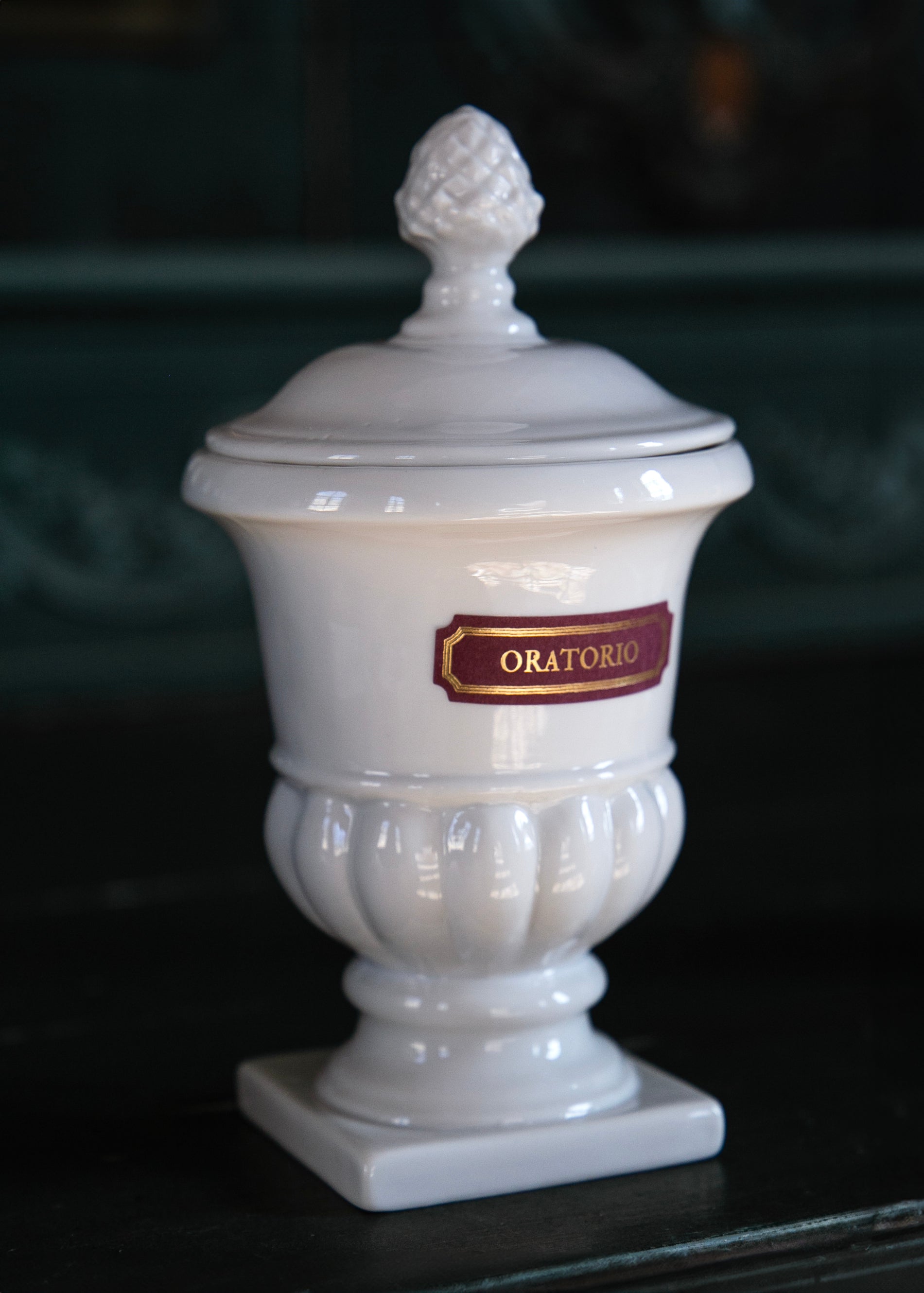 Medicis scented candle Oratorio - incense notes 60h