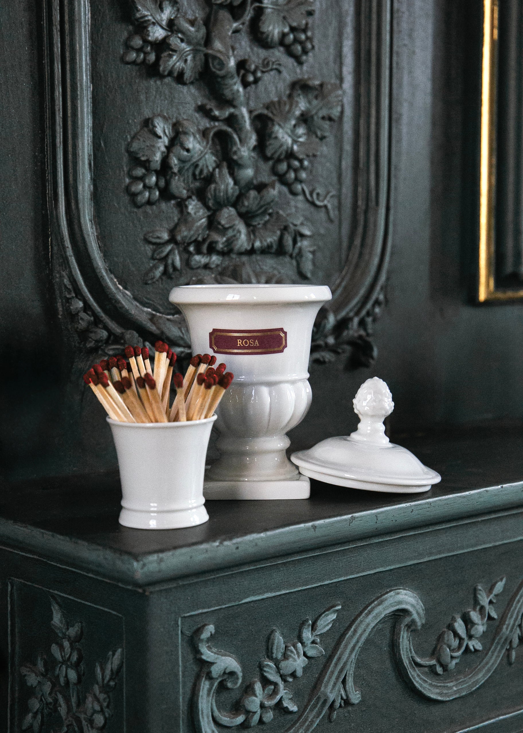 Médicis scented candle Rosa - Rose notes 60h