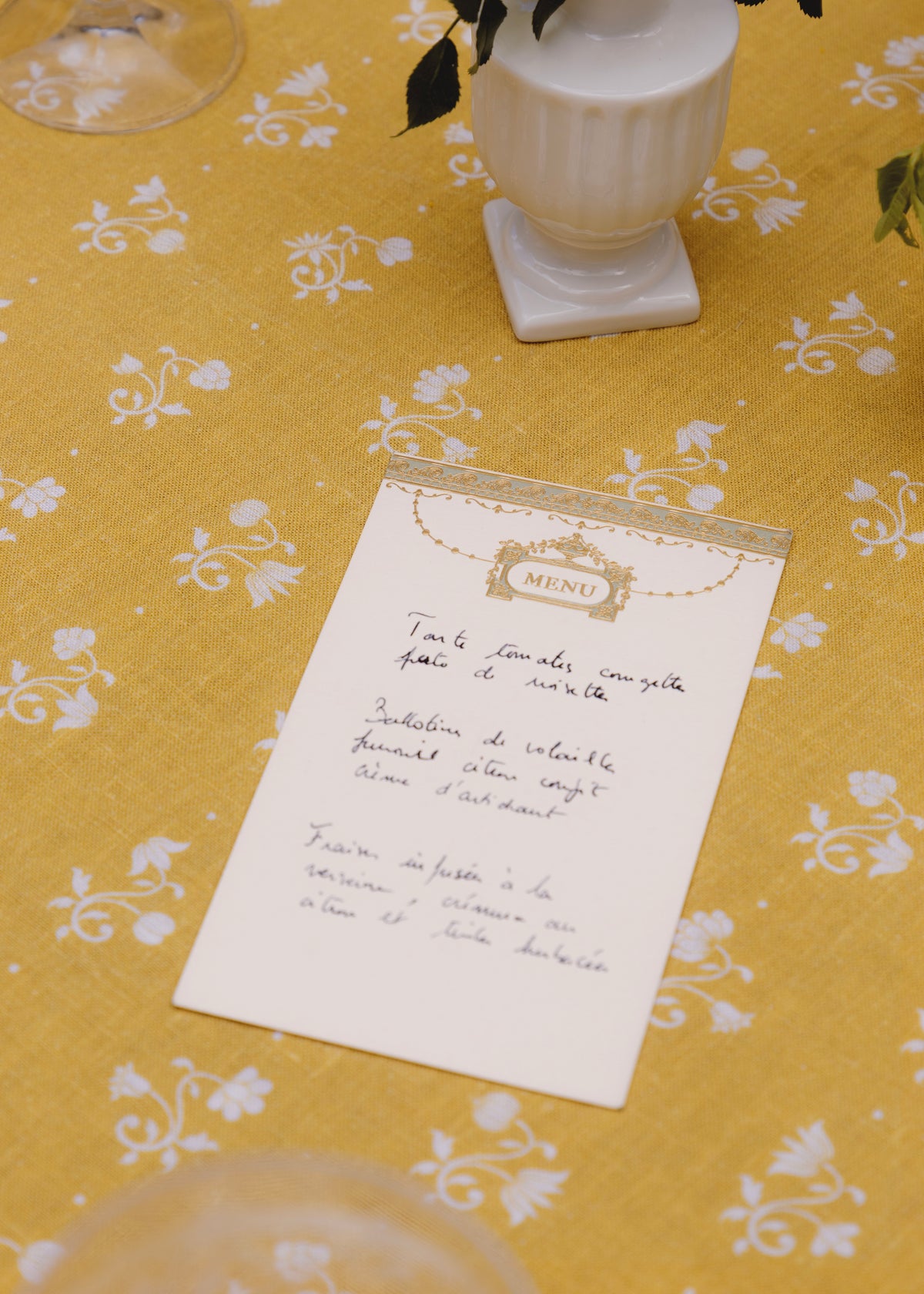 Reception stationery: Eugénie menu card and place cards