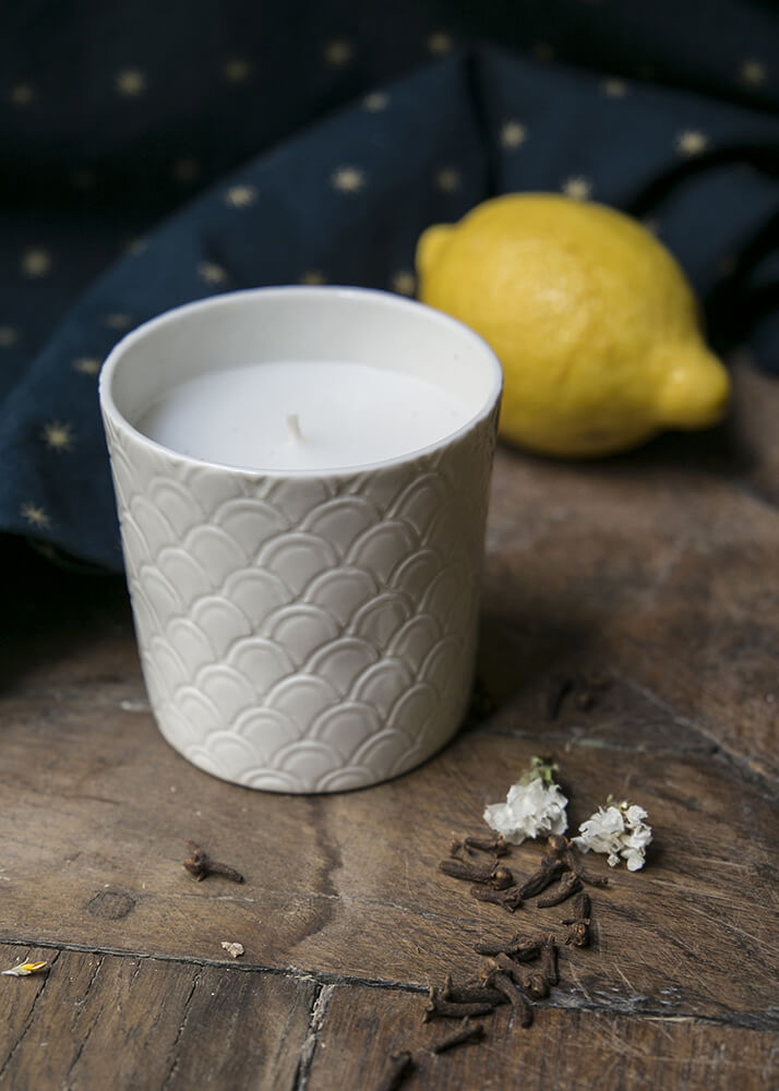 Neptune scented candle - floral notes 50h