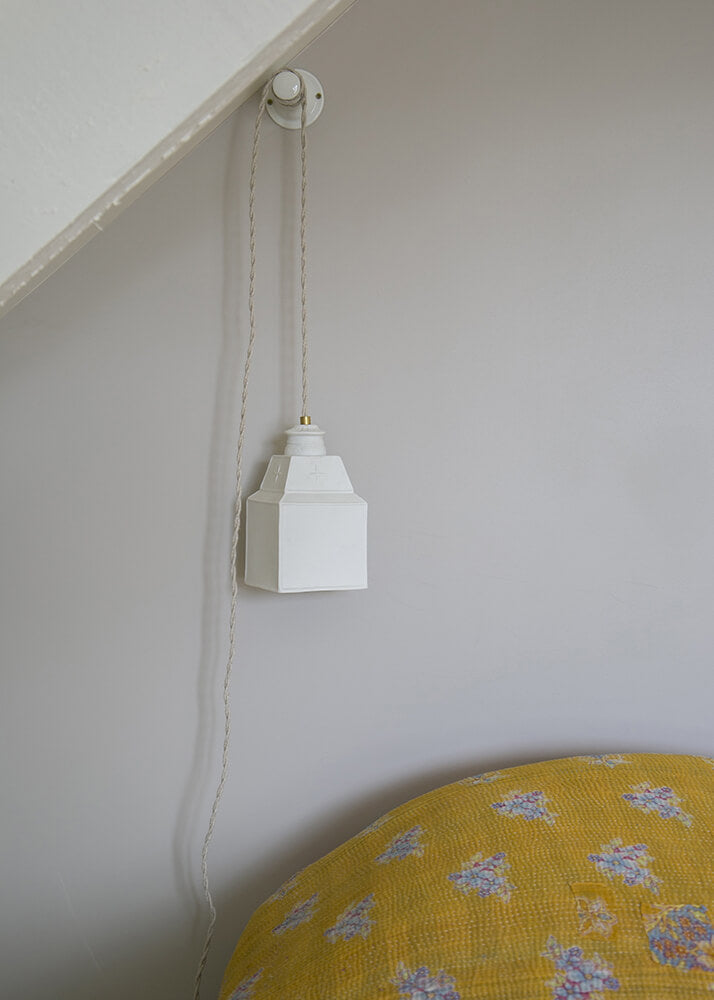 Paris white porcelain portable lamp