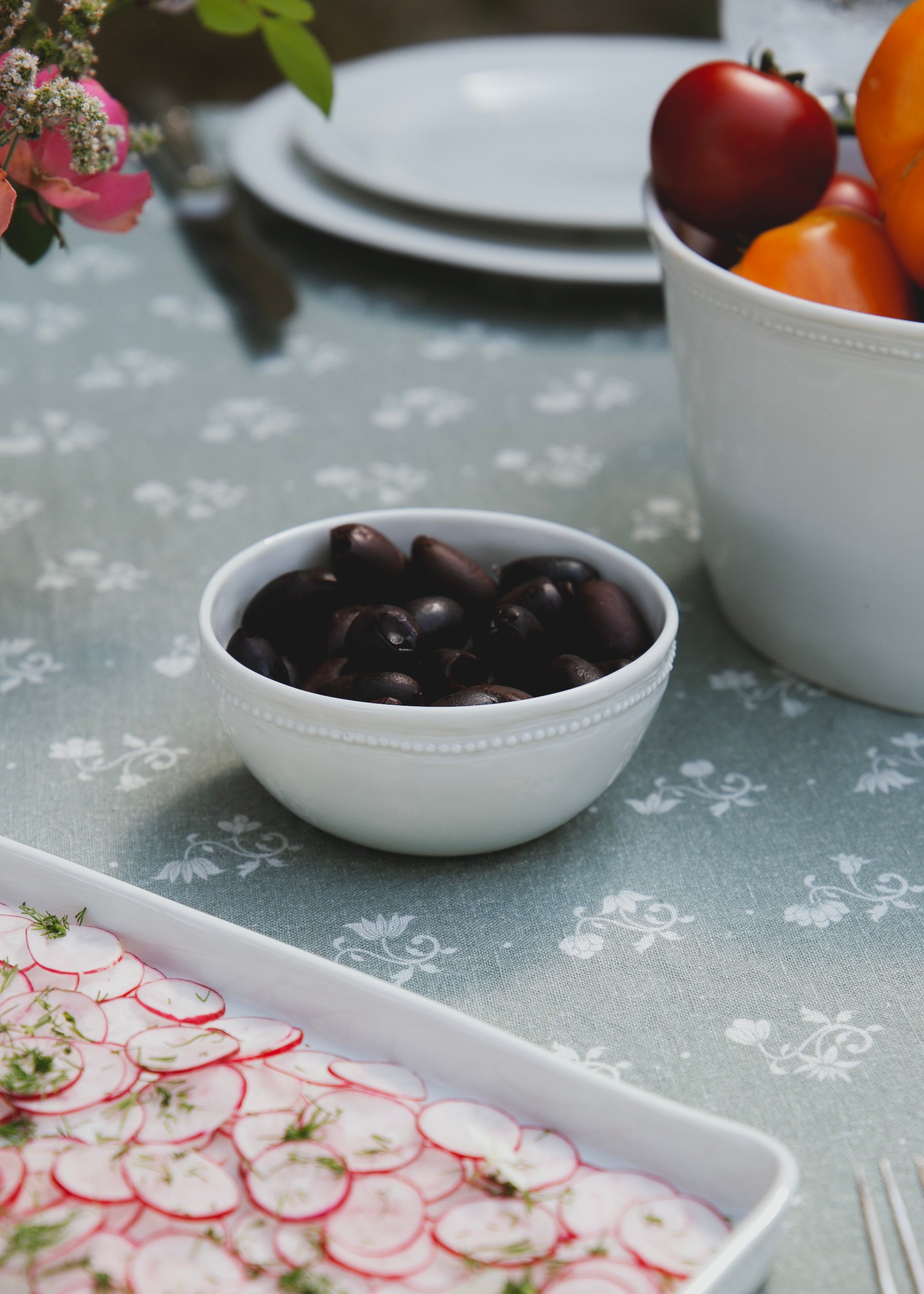 Small Louis XVI bowl in white porcelain