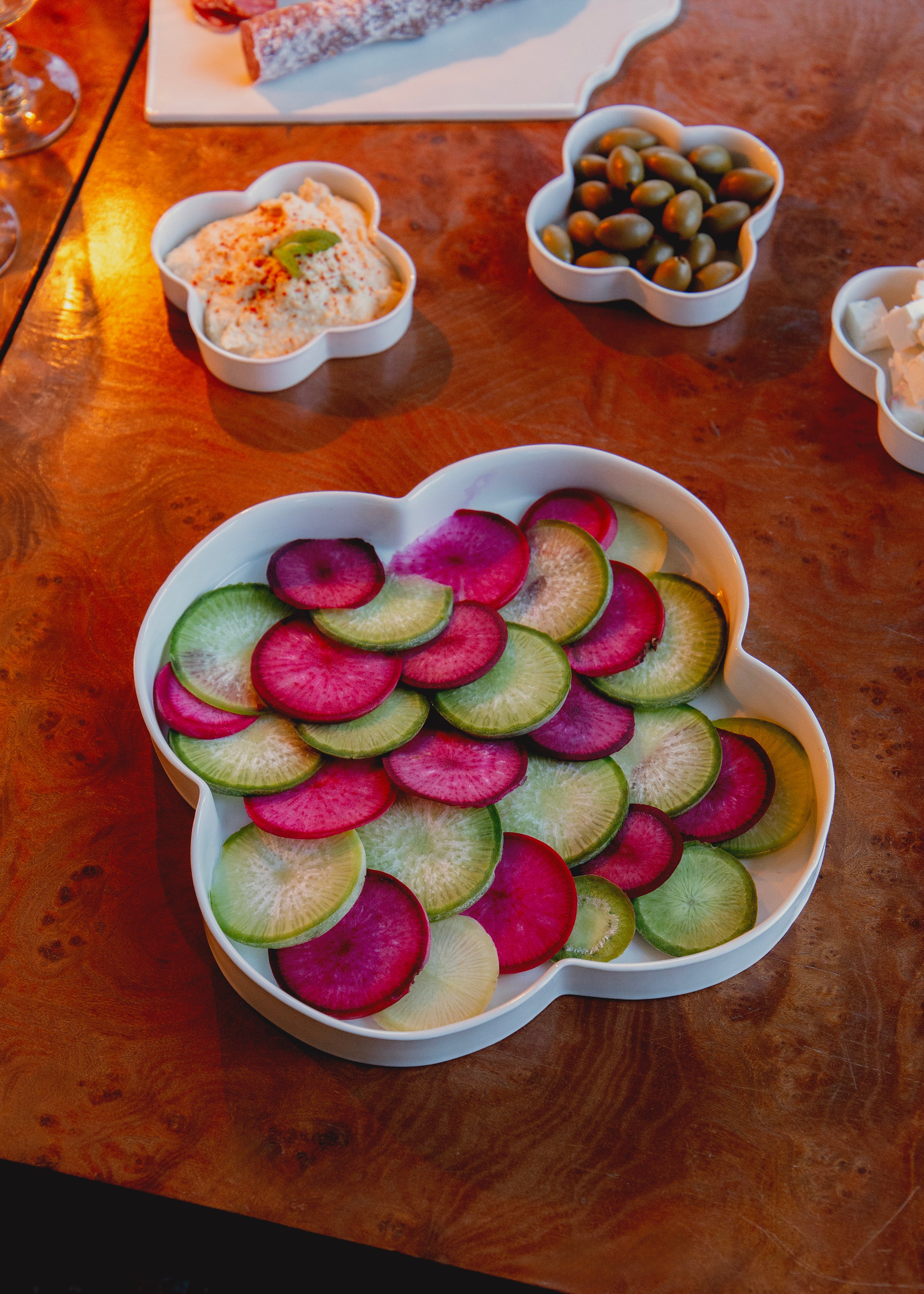 Quadrilobée white porcelain dish