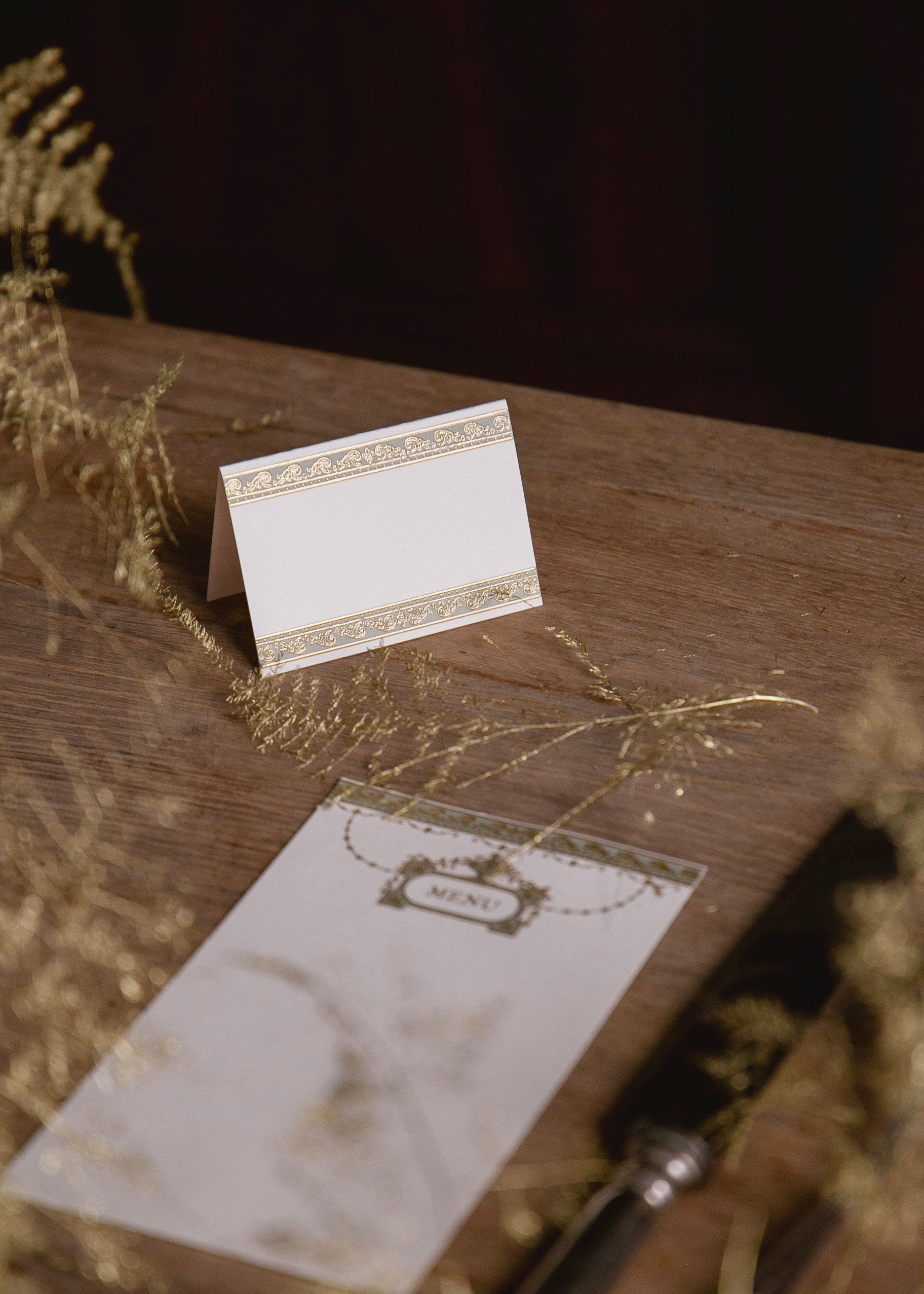 Reception stationery: Eugénie menu card and place cards