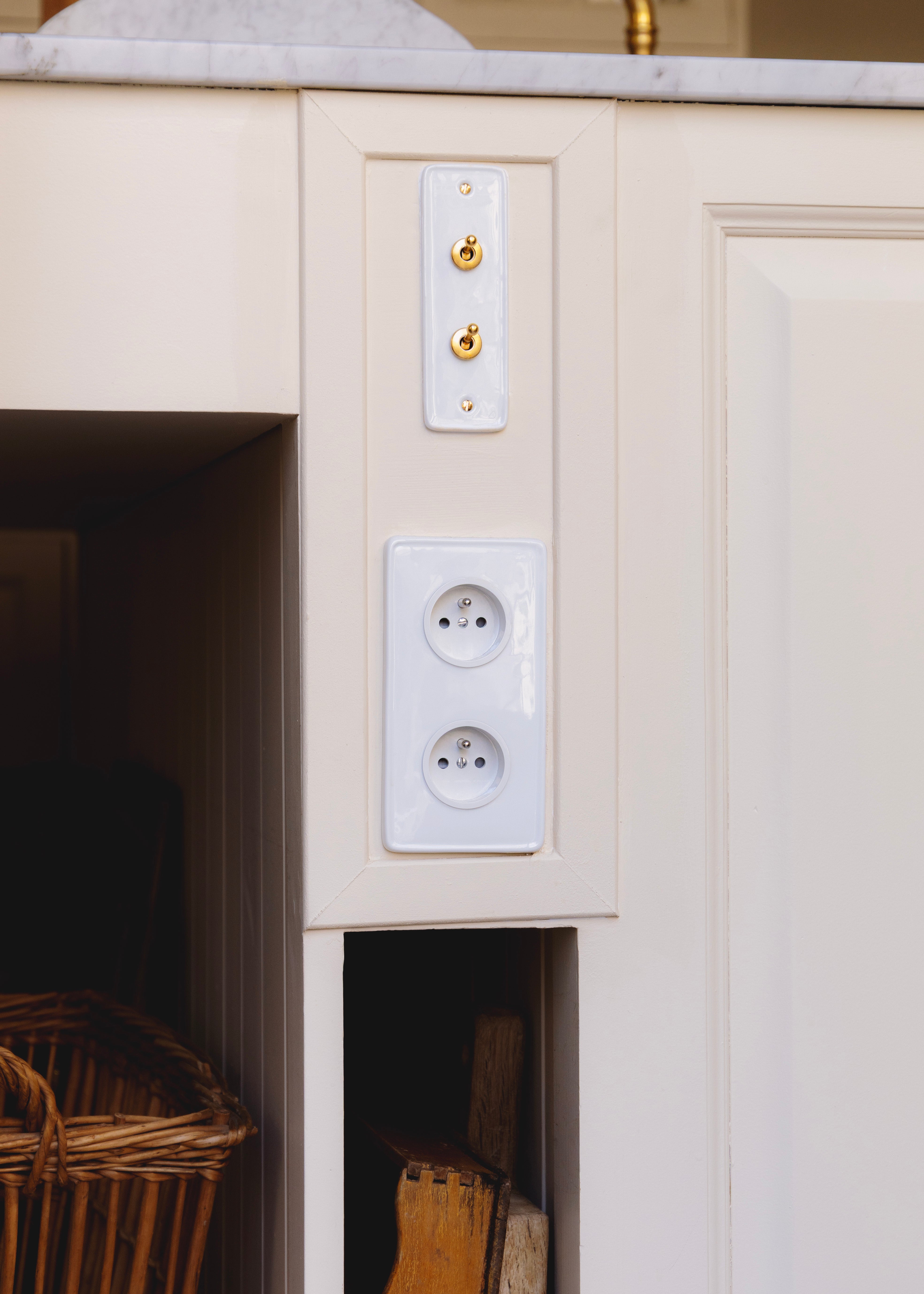 ADR x HI Double Socket in White Porcelain