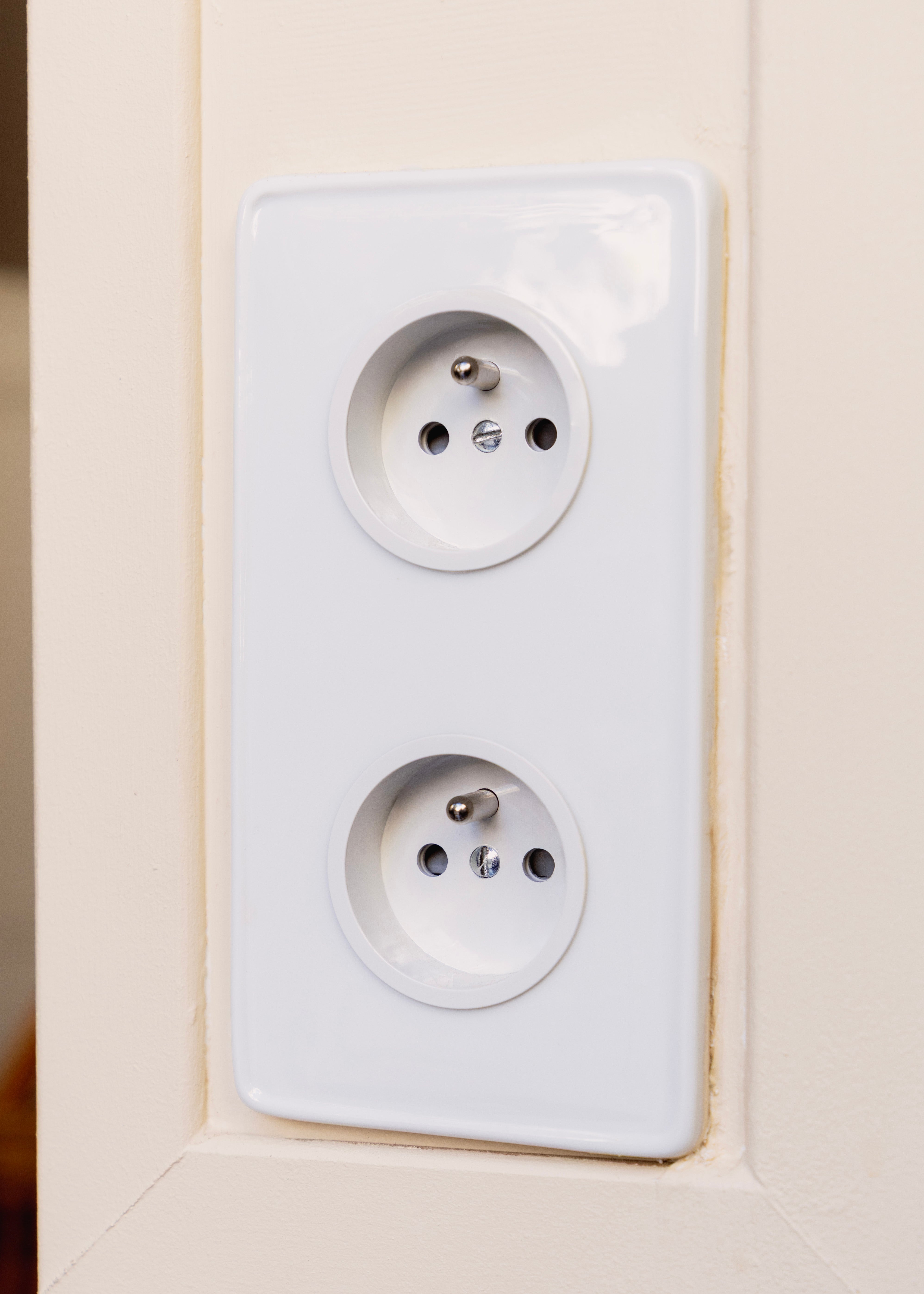 ADR x HI Double Socket in White Porcelain