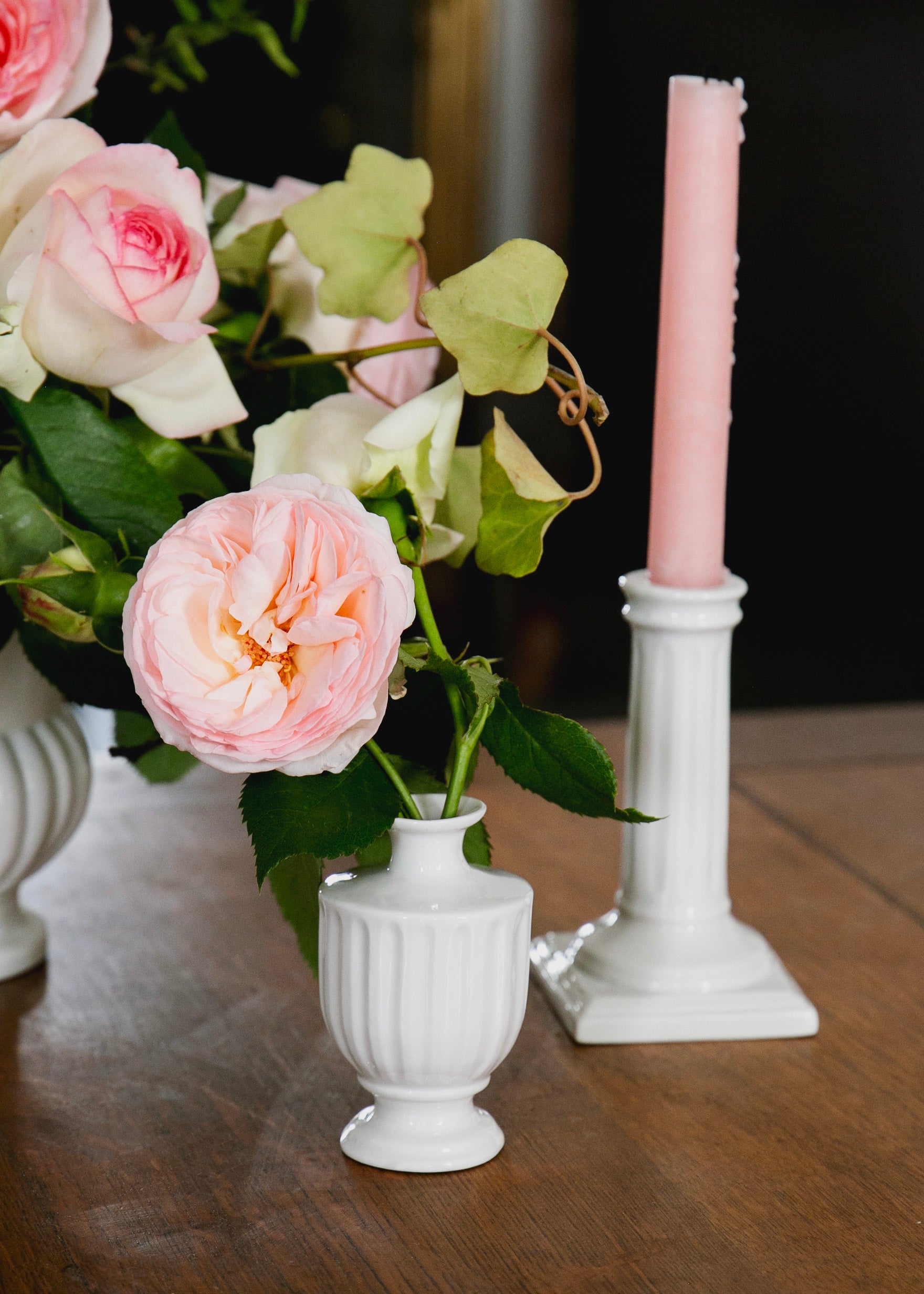 Soliflore Corinthe en porcelaine blanche