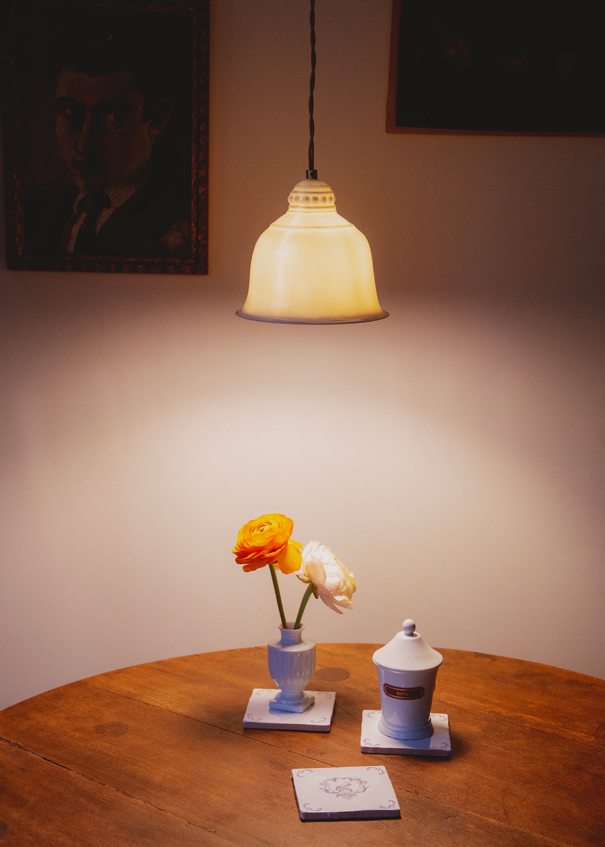 Angkor pendant light in white porcelain 