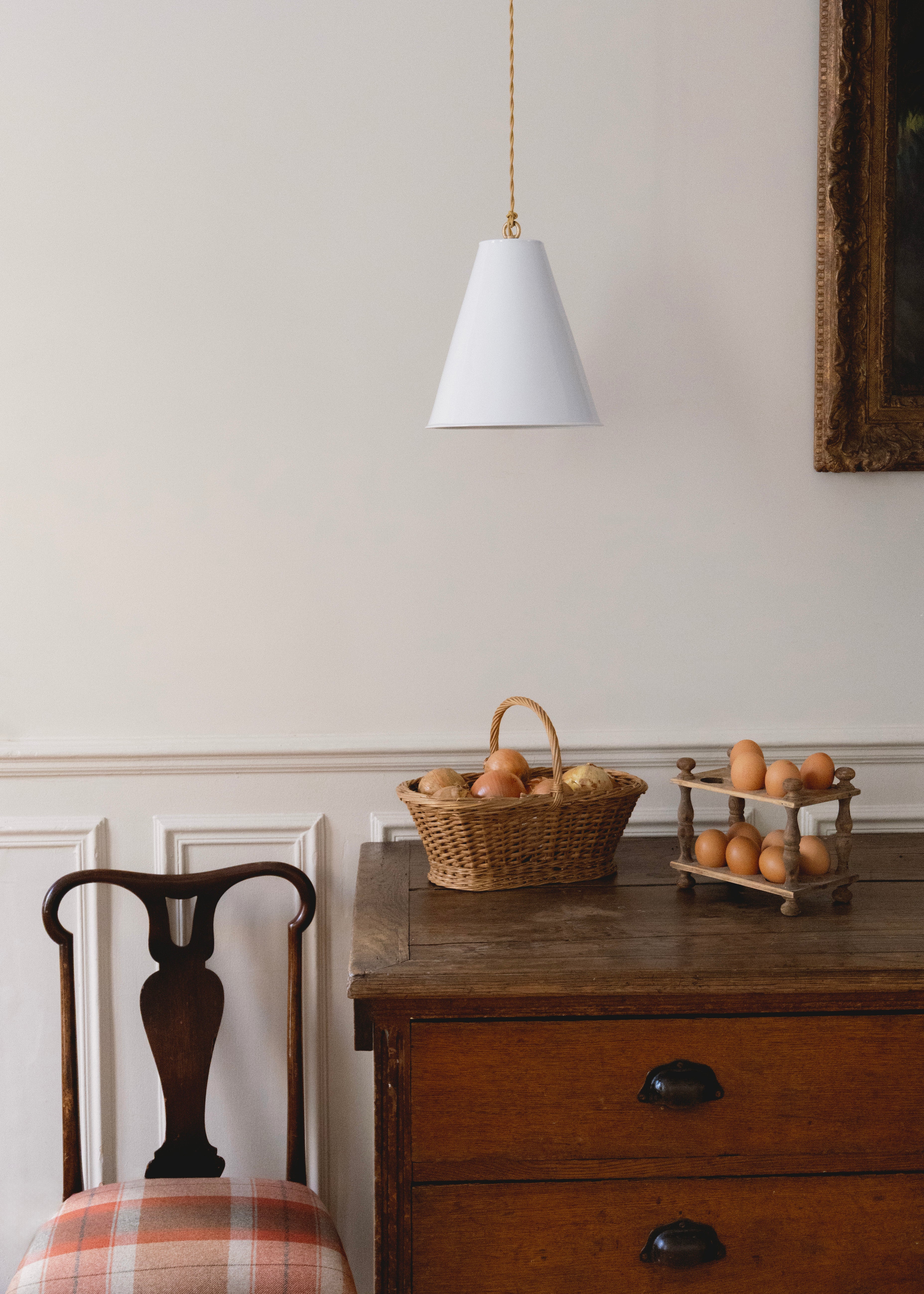 Alix D Reynis - Lighting, Jewelry, Tableware, Art of Living, Bi