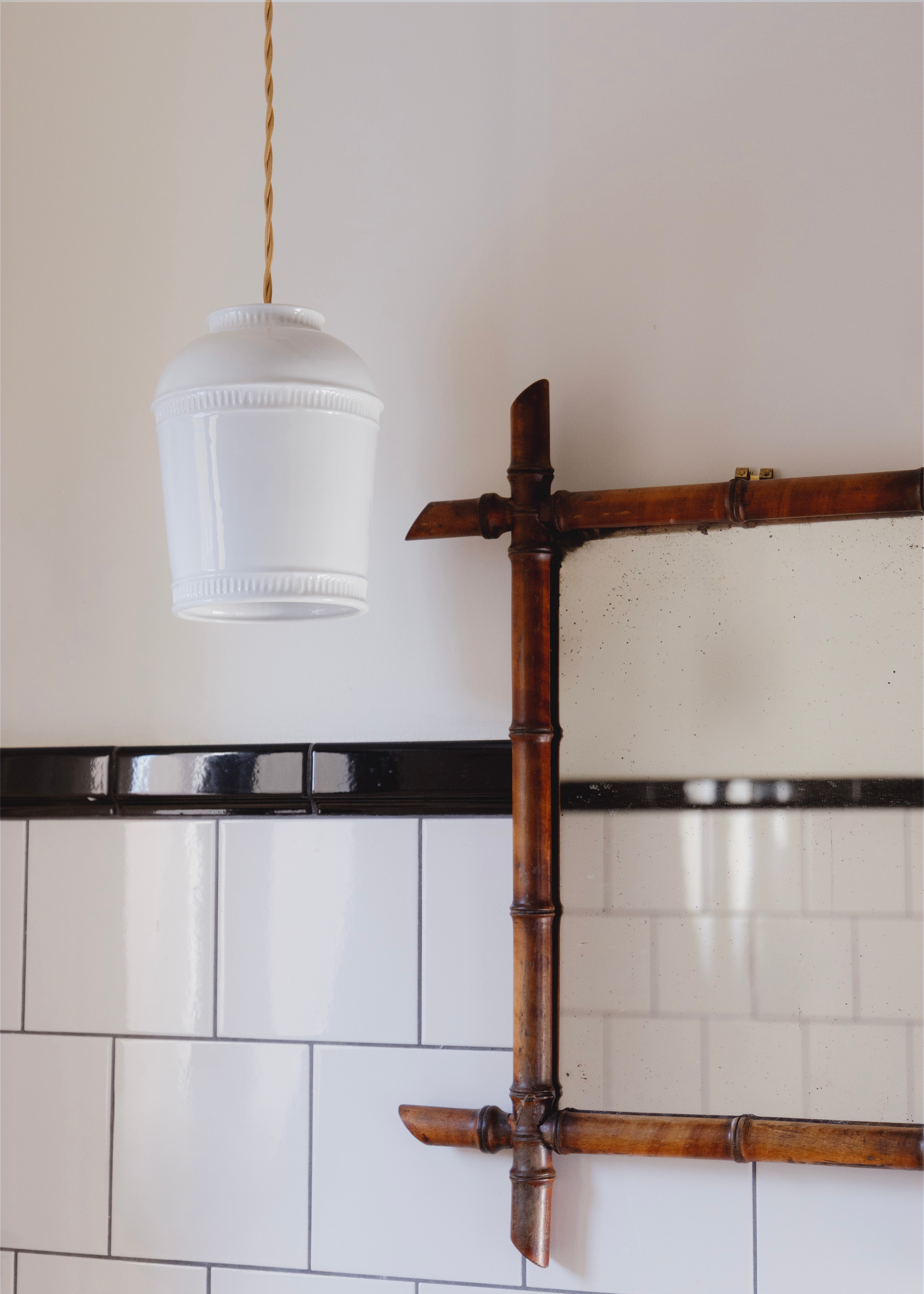 Suspension en porcelaine blanche Richelieu