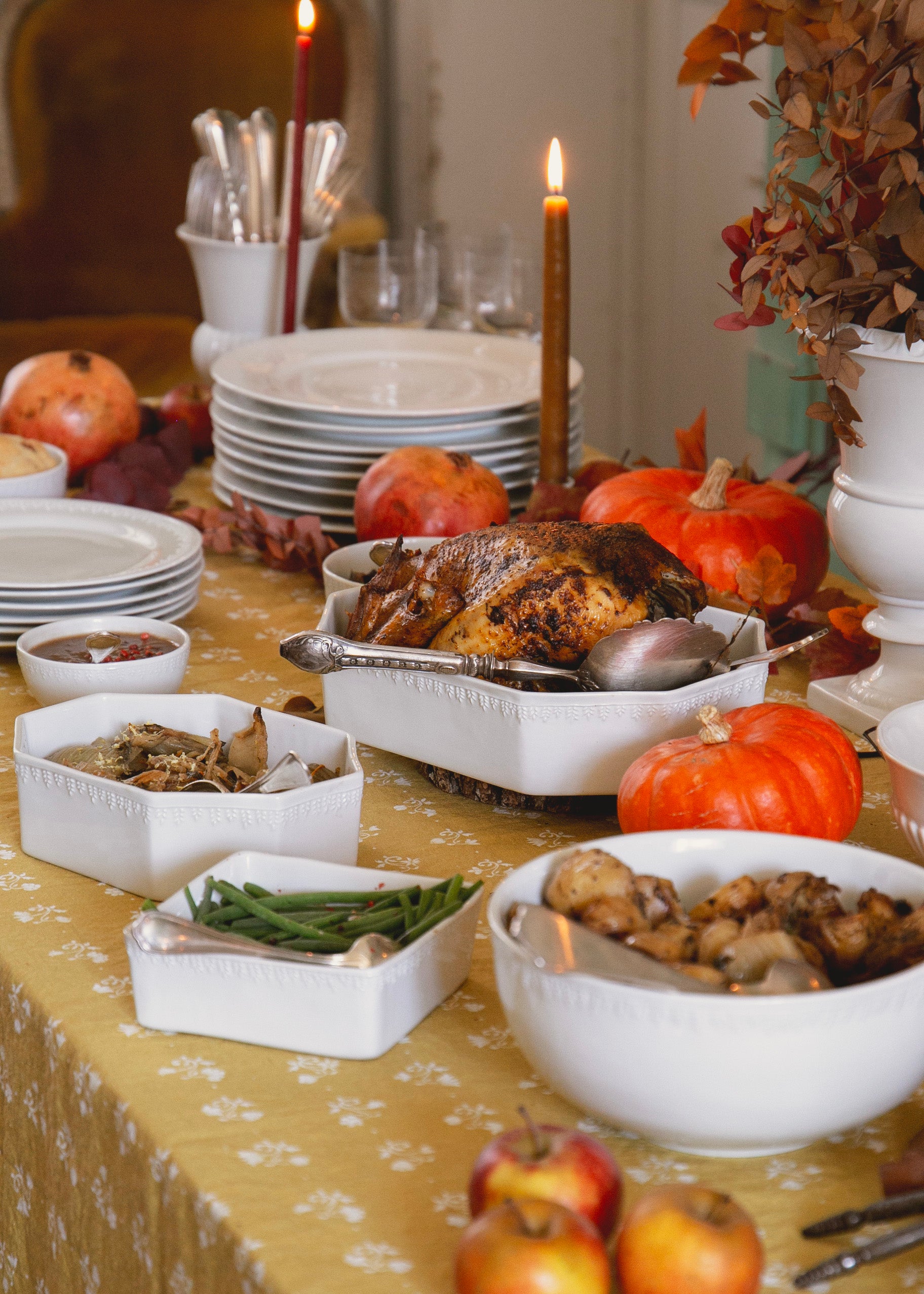 Medium octagonal oven dish Demeter in white porcelain