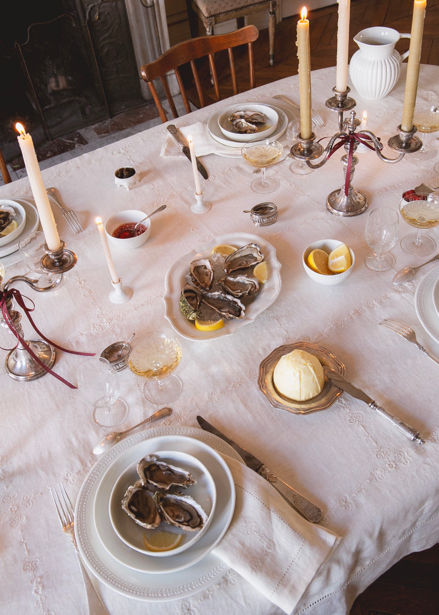 Salt or pepper cellar