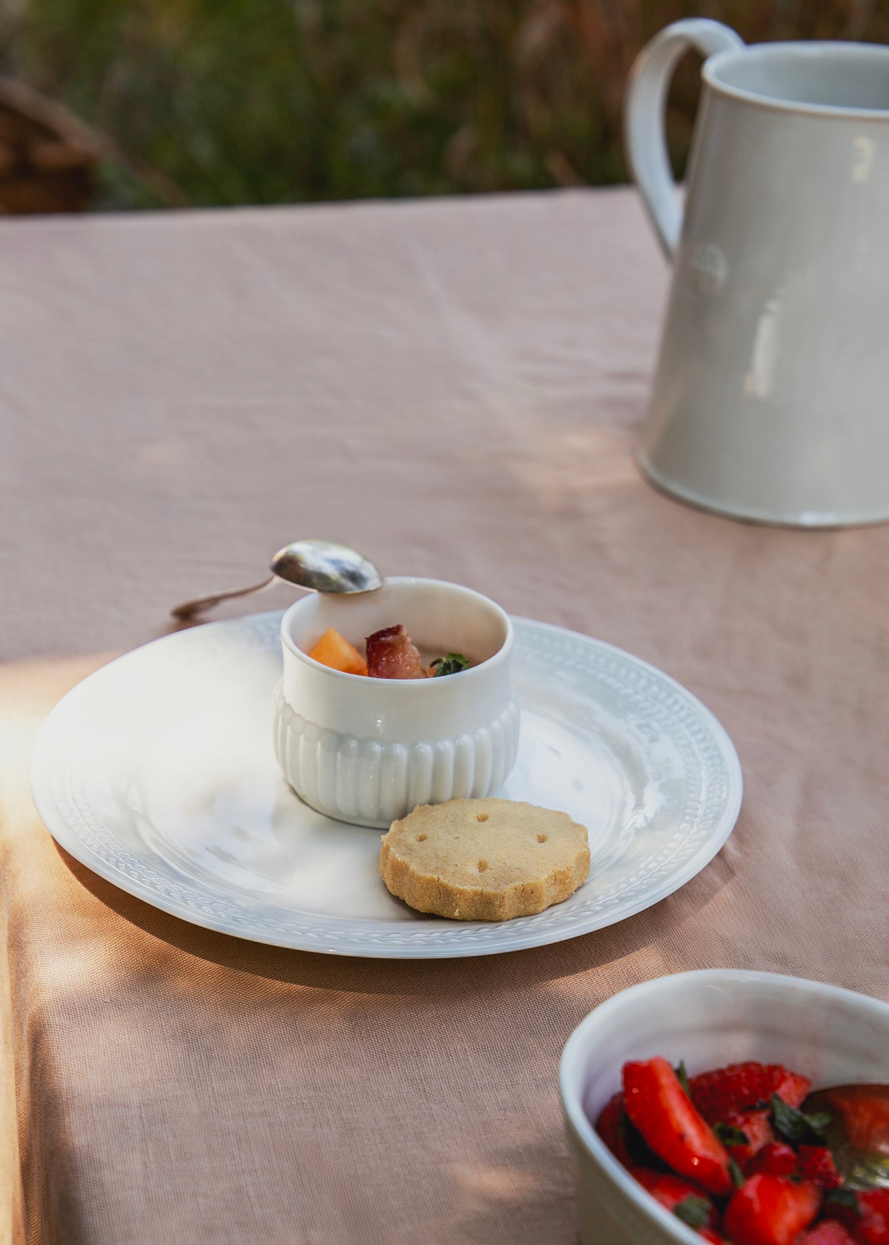 Assiette à dessert Empire en porcelaine blanche