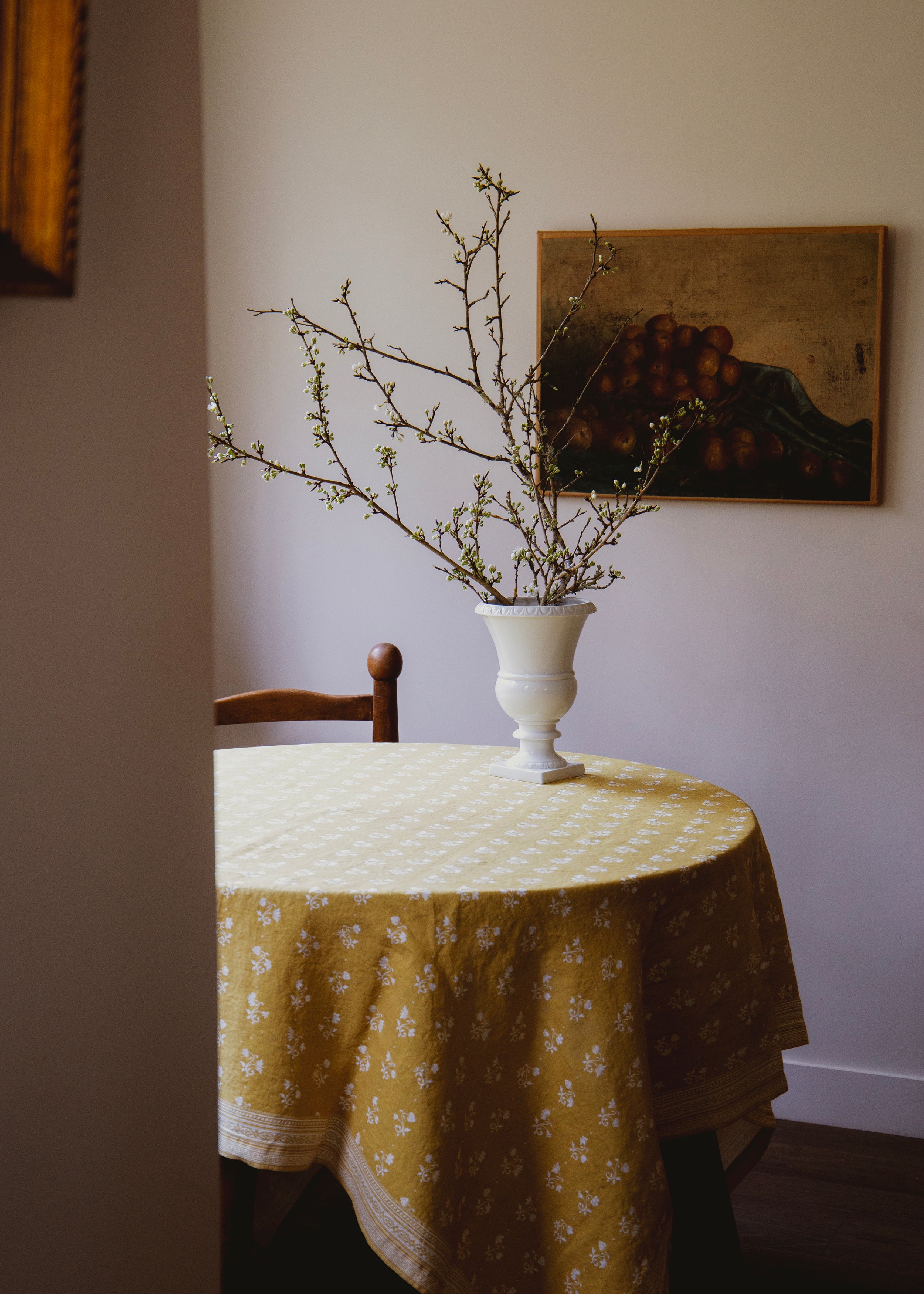 Henriette Square Linen Tablecloth 160 cm x 160 cm – Ochre
