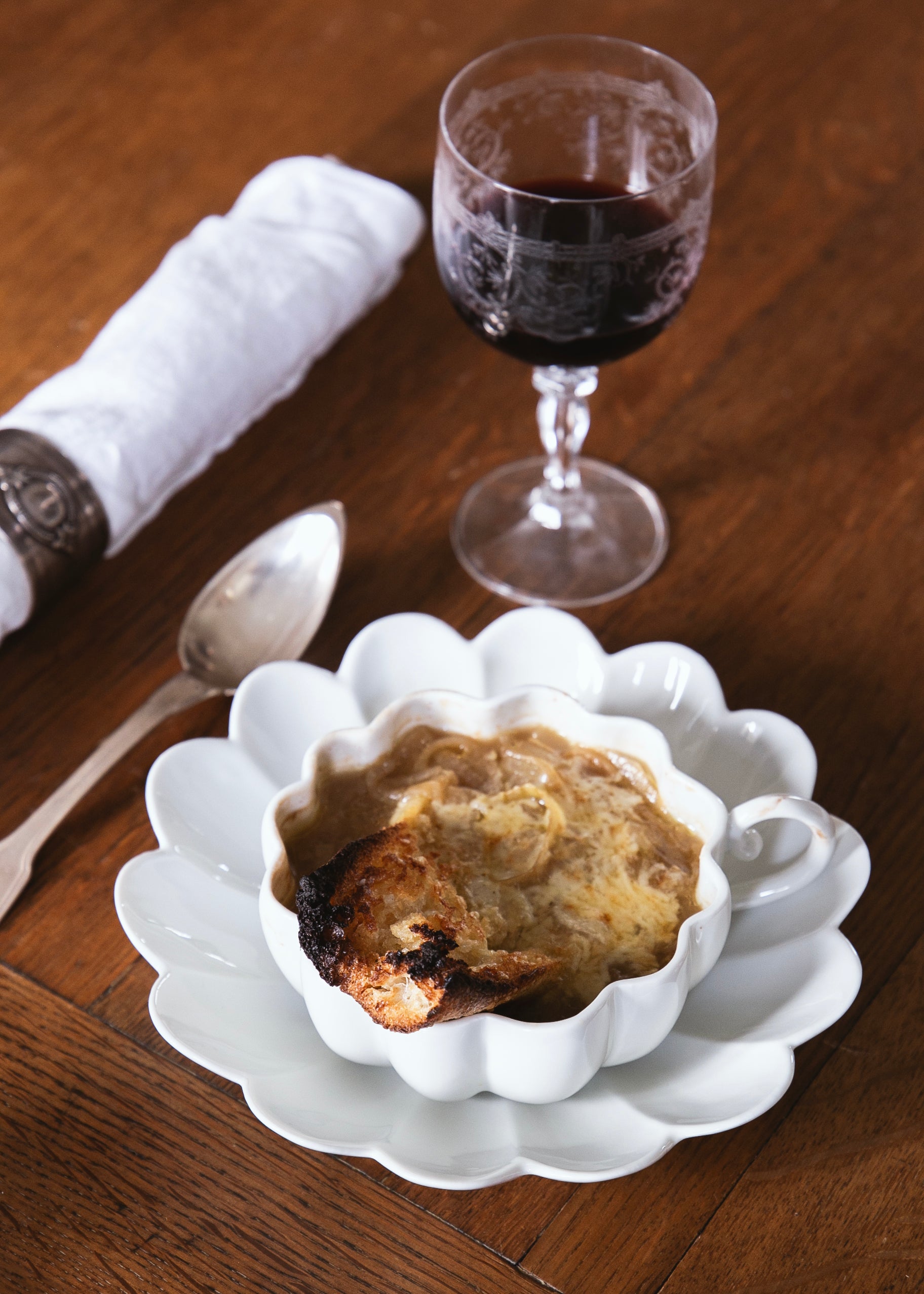 Venus broth cup in white porcelain