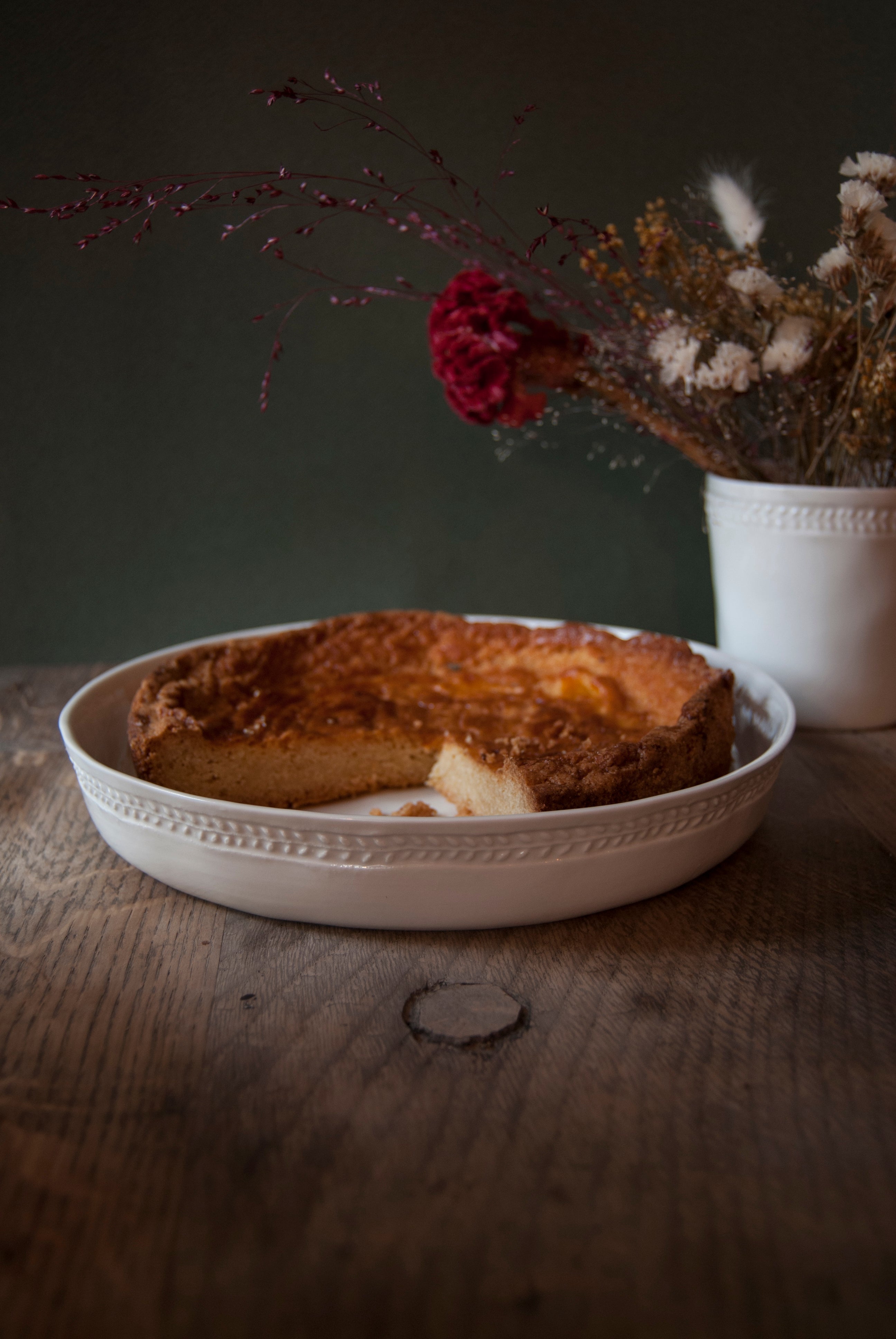 Coffret de 4 assiettes à dîner Empire et 4 assiettes creuses grande calotte Empire en porcelaine banche