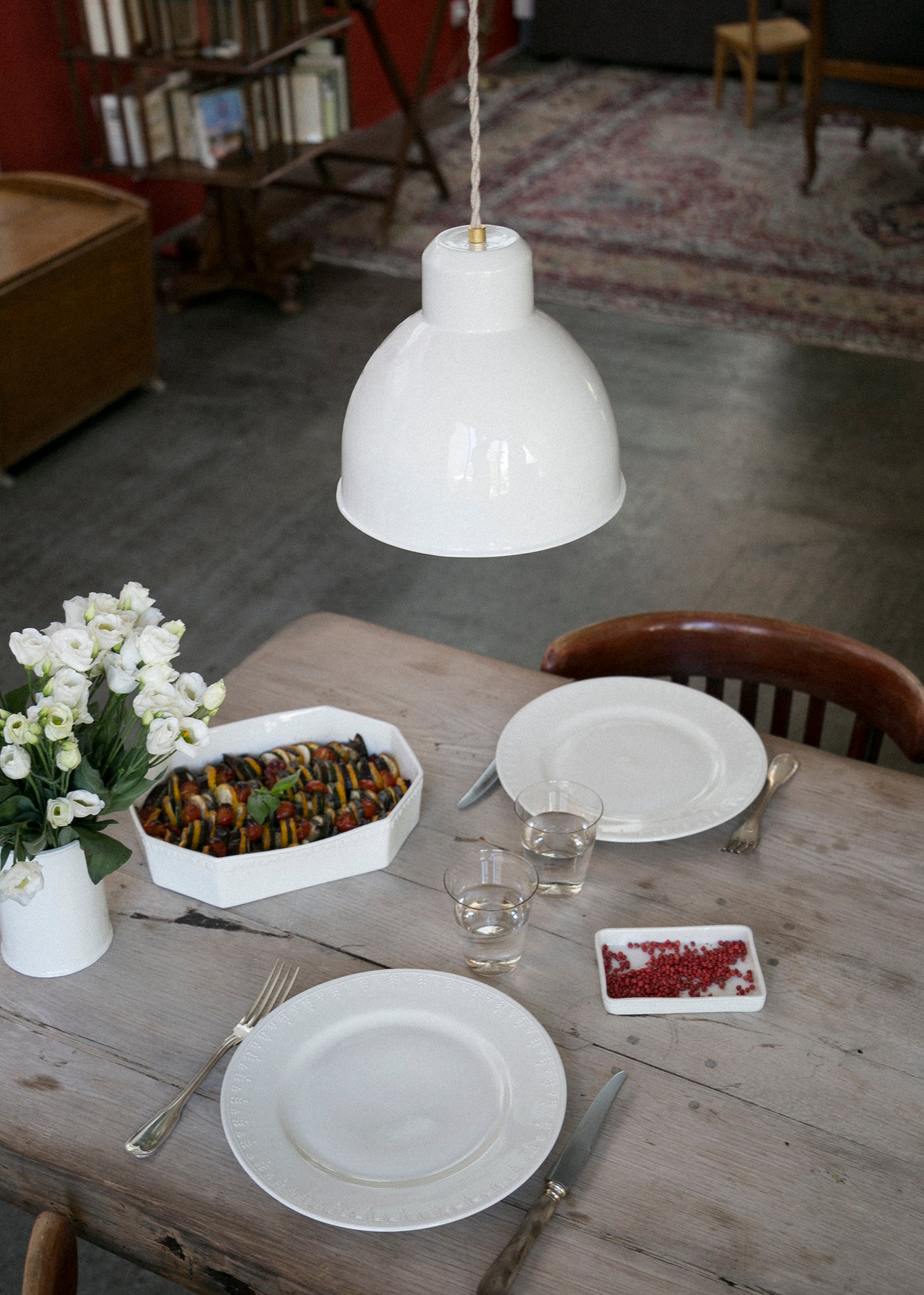 Suspension en porcelaine blanche Paulette